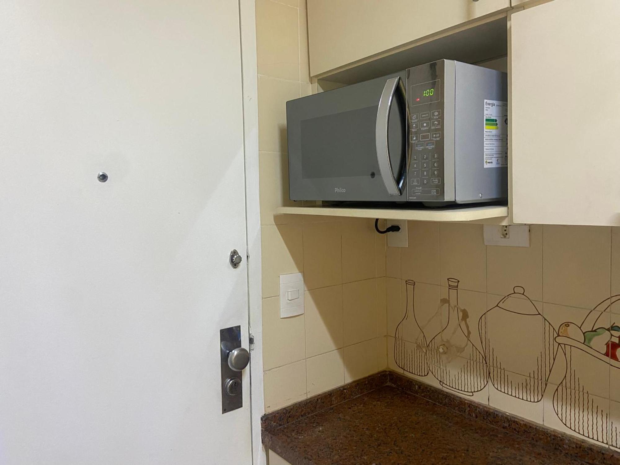 Apartamento Completo Na Praia De Copacabana 02 Quartos Com Vista Lateral Mar Em Andar Alto, Ar, Wifi , Netflix, Pauloangerami Rmvc18 Рио-де-Жанейро Экстерьер фото