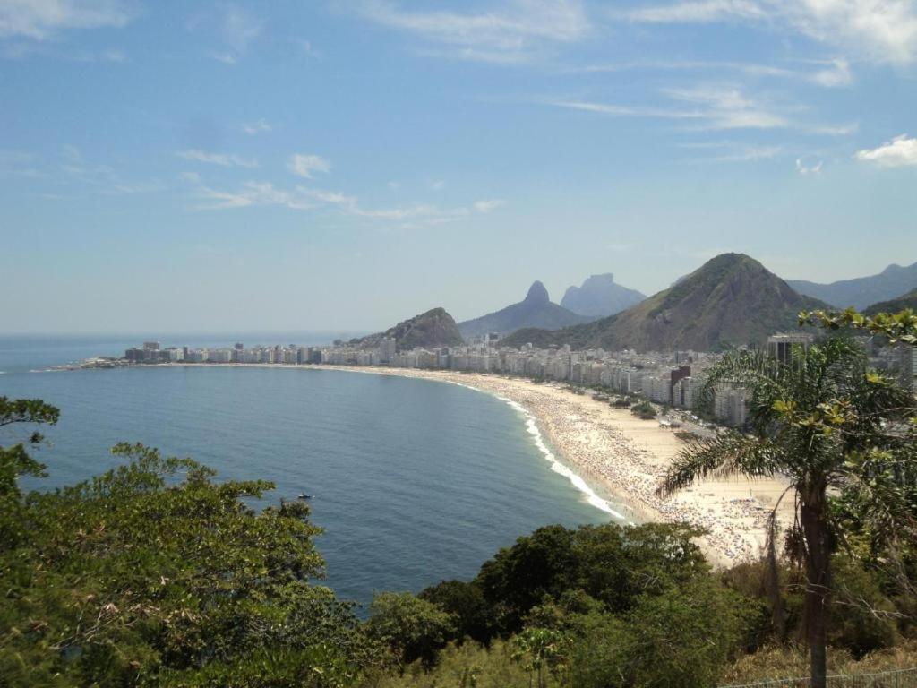Apartamento Completo Na Praia De Copacabana 02 Quartos Com Vista Lateral Mar Em Andar Alto, Ar, Wifi , Netflix, Pauloangerami Rmvc18 Рио-де-Жанейро Экстерьер фото