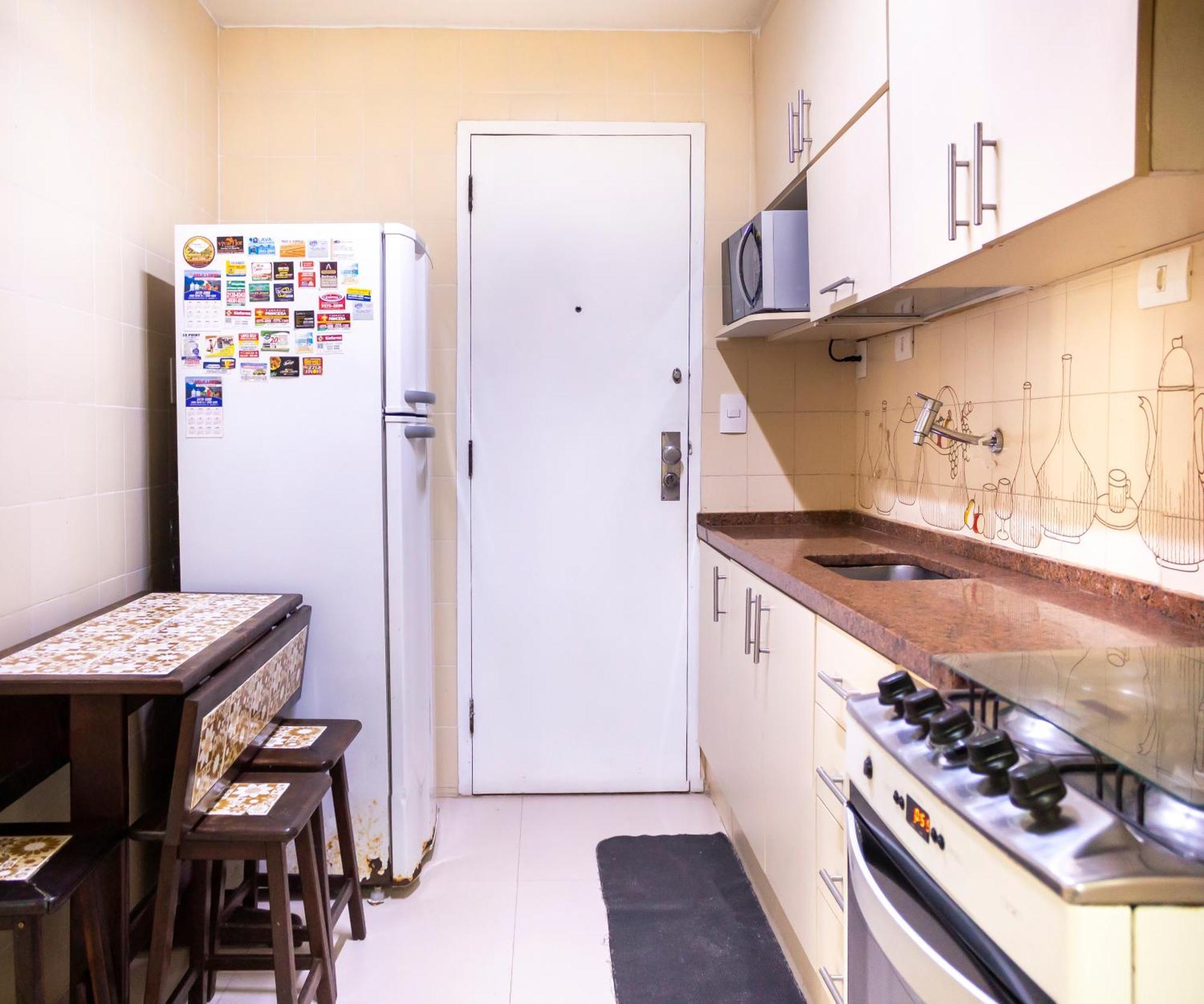 Apartamento Completo Na Praia De Copacabana 02 Quartos Com Vista Lateral Mar Em Andar Alto, Ar, Wifi , Netflix, Pauloangerami Rmvc18 Рио-де-Жанейро Экстерьер фото
