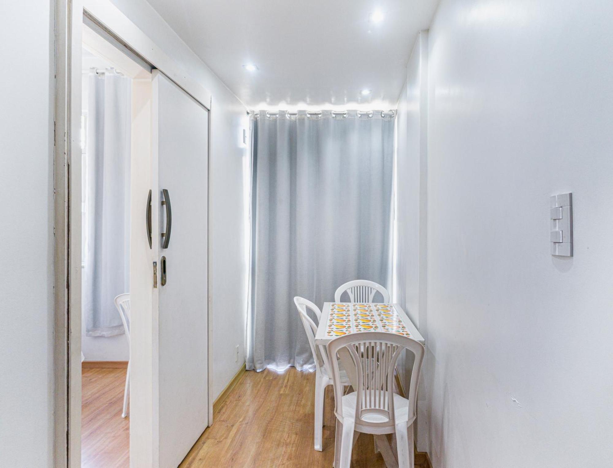 Apartamento Completo Na Praia De Copacabana 02 Quartos Com Vista Lateral Mar Em Andar Alto, Ar, Wifi , Netflix, Pauloangerami Rmvc18 Рио-де-Жанейро Экстерьер фото