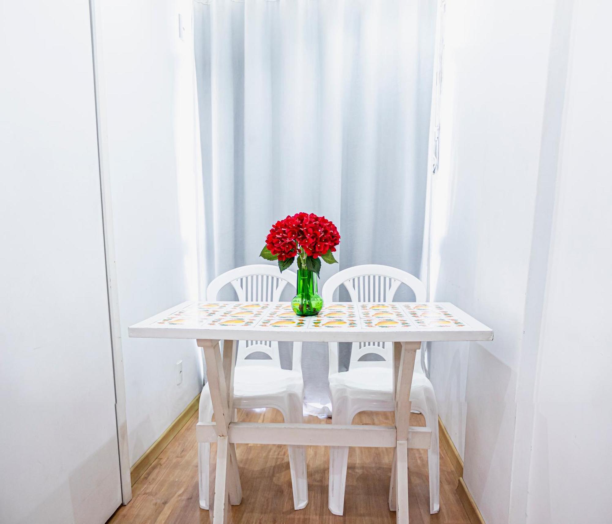 Apartamento Completo Na Praia De Copacabana 02 Quartos Com Vista Lateral Mar Em Andar Alto, Ar, Wifi , Netflix, Pauloangerami Rmvc18 Рио-де-Жанейро Экстерьер фото